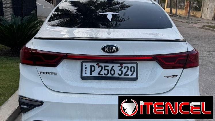 Vendo o negocio Kia forte 2020 importado GT line