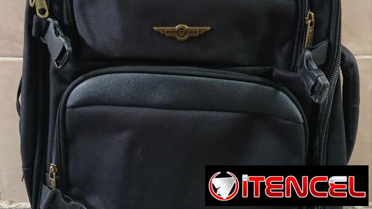 Mochilas maletas. Tienen las dos opciones. Super material