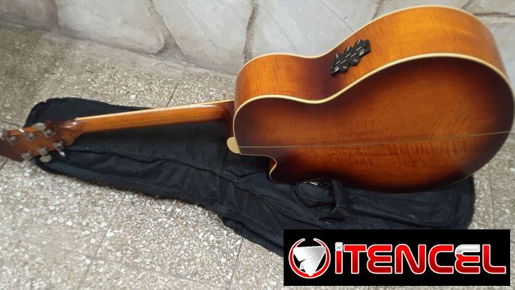 Guitarra Ibánez en venta.