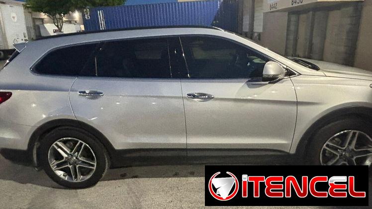 Vendo o Negocio Hyundai Santa Fe, 2017, Full límite con 66,000 millas