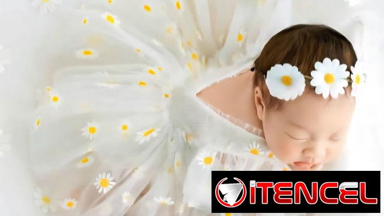 Todo para las fotos de tu bebé  Juego de ángel rosado 3000cup Vestido de margaritas con cintillo 5000cup Monito de encaj