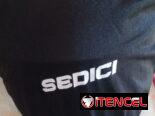 CASCO INTEGRAL PARA MOTOS, CON MICA DE REPUESTO Y SPRAYS DE LIMPIEZA, DE USO , INTERESADOS 52151157