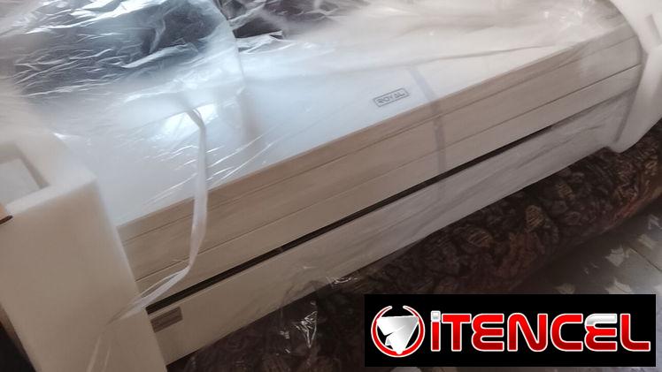VENDÓ CONSOLA DE 3 T MARCA ROYAL