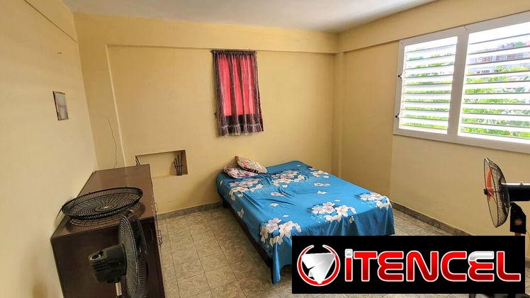 VENTA APTO PLAYA 44 Y 23 PRÓXIMO AVE 31. CAPITALISTA 2/4, BALCÓN A LA CALLE, 2DO PISoO. 30 MIL USD AJUSTABLE 53356139