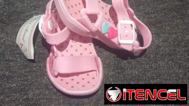 Crocs y sandalias de goma para niñ@s