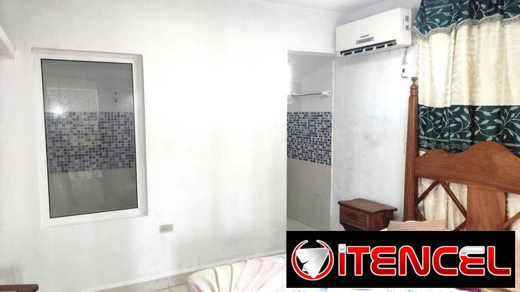 SE RENTA CASA CON PISCINA y MESA DE BILLAR, 5 HABITACIONES EN GUANABO. 54026428