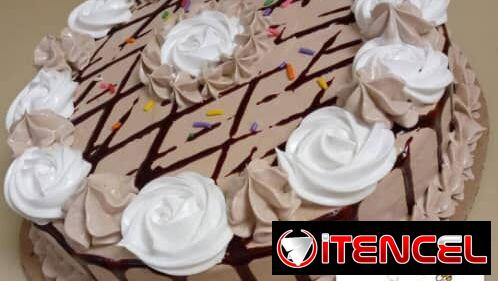 Cake de panetela de vainilla/ de chocolate , pedidos con un día de antelación y mensajería un costó aparte