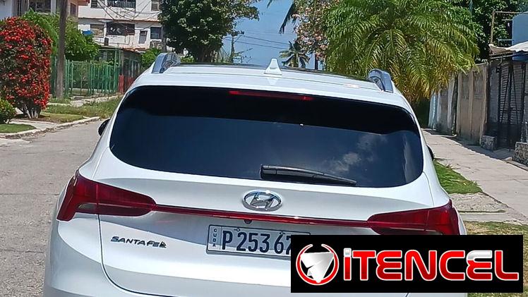Vendo o negocio yhunday santa fe del 2022 full equipado
