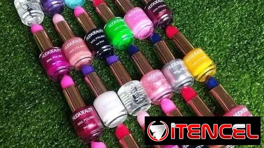 Pinturas de uñas naturales,por cajas y sueltas a 600