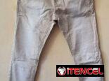 Vendo jeans pantalones de mujer. A estrenar.