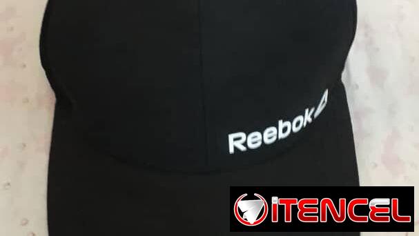 Gorra marca Reebok de hombre