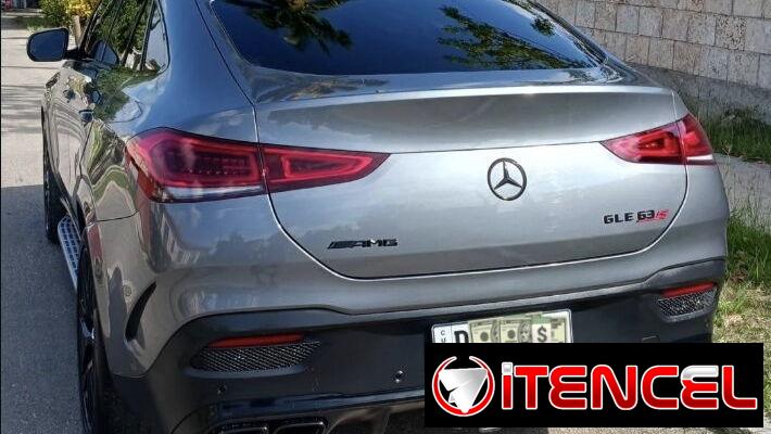 Mercedes-Benz GLE63s 2022, título limpio