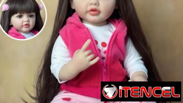 Muñecas reborn realistas con sus accesorios.