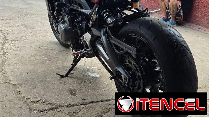VENDOO  YAMAHA MT09 LIMITED
