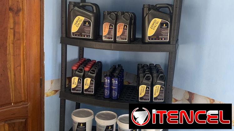 Venta de lubricantes y aceites para vehículos, plantas eléctricas y otras maquinarias