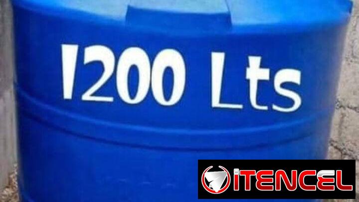 Tanque de agua de 1200 litros