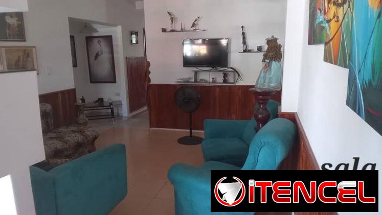 Venta de casa en Marianao, zona céntrica