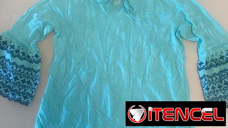 Blusas M en venta!