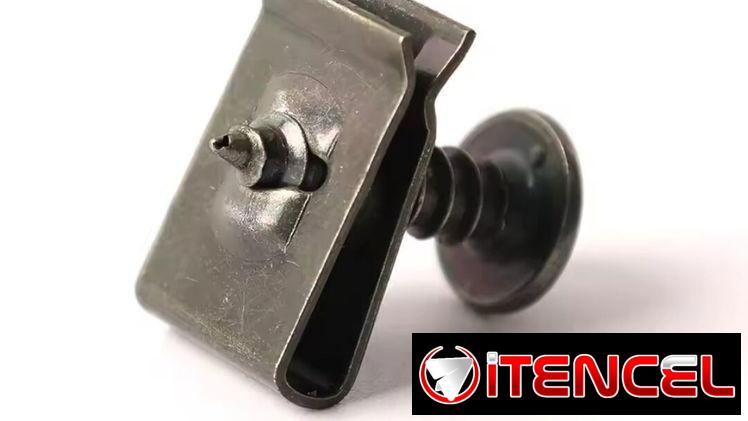 Pareja de tornillo y grapa para fijar plásticos, etc para su moto.