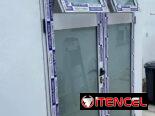 Marquetería de puertas y valcones de aluminio bajos de meseta. Mamparas de baños ect