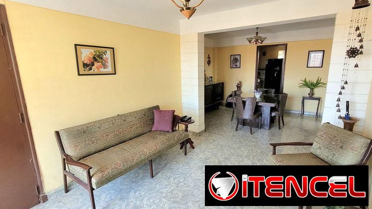 VENTA APTO PLAYA 44 Y 23 PRÓXIMO AVE 31. CAPITALISTA 2/4, BALCÓN A LA CALLE, 2DO PISoO. 30 MIL USD AJUSTABLE 53356139