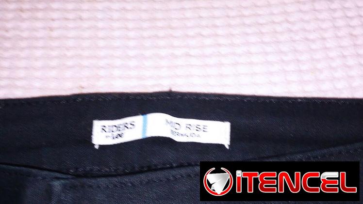 Se venden dos bermudas nuevas marca Reader’s gran parte algodón una talla 12m la azul y la negra 14 m vivo en el vedado