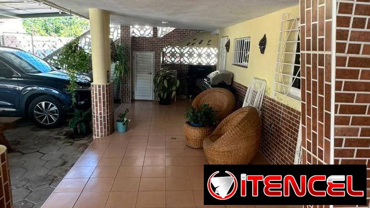 Casa en Guanabo a 2 cuadras de la playa( NH-26)