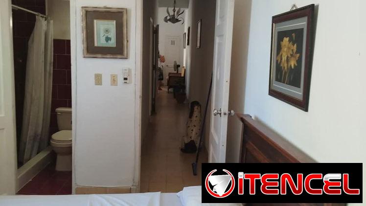 Apartamento con ubicación Premium en el Límite de Vedado !!!