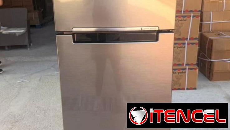 Refrigerador SAMSUNG DE 9.1 PIES 550    USD CONGELACIÓN SECA