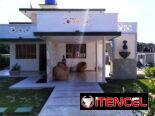 Renta de casa en la playa con piscina en Guanabo. Alquiler de casa en la playa para grupos grandes + Piscina