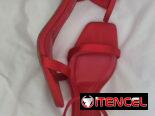 Zapatos rojos de tacón alto