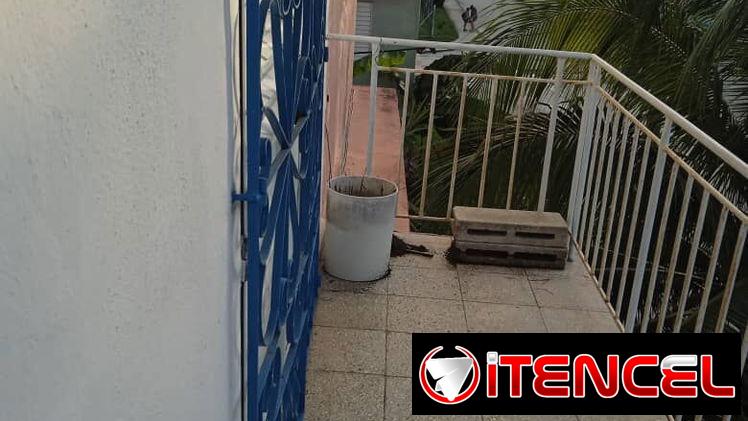 Se vende apartamento en 3er nivel en el reparto turístico de Melilla,Playa Pesquero, Holguín