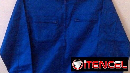 Camisa de trabajo de mangas largas  talla L confeccionada con poliéster – algodón, color azul royal, talla L