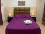 SE RENTA APTO INDEPENDIENTE EN EL VEDADO. ONE ROOM. 4TO PISO. WIFI.54026428