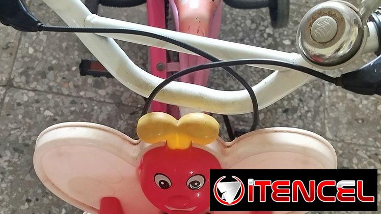 Bicicleta de niña pequeña de2años a 6