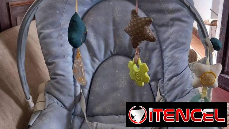 Se vende silla mecedora