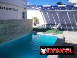 Casa con piscina en Santa María!