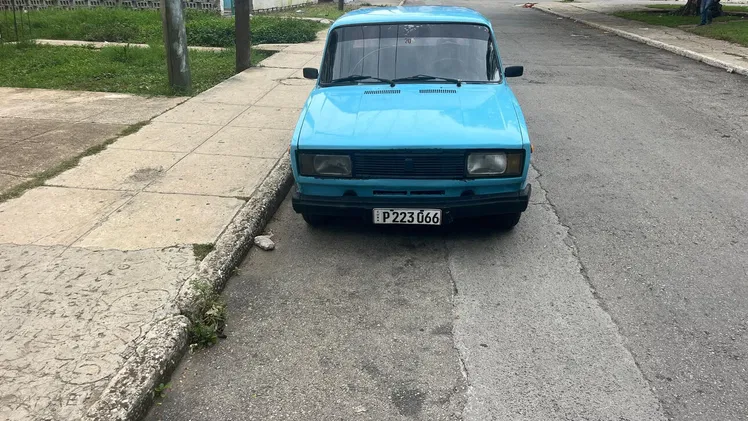 Vendo mi Lada 2105