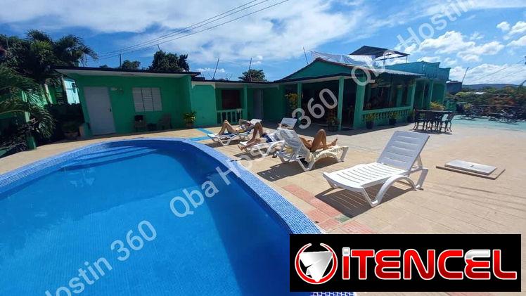 Hostal en Viñales de 9 habitaciones lista para 29 personas con piscinas y entretenidas excursiones!!!