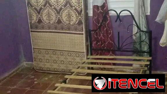 CAMA PERSONAL NEGRA CON COLCHÓN