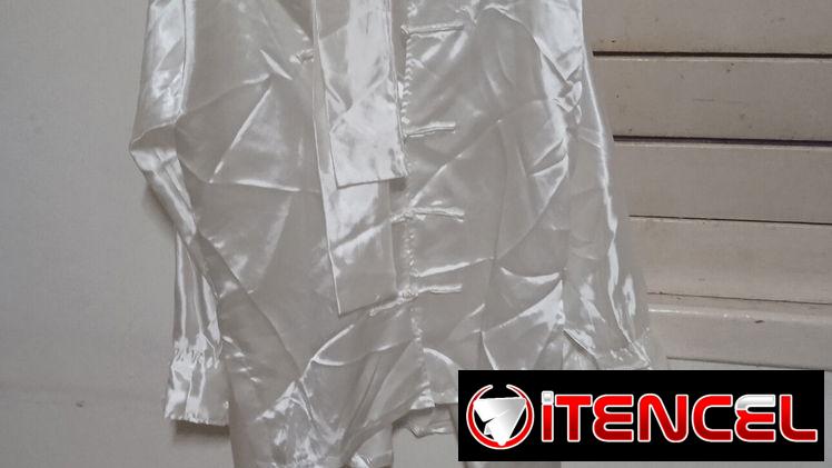 Se vende traje blanco de seda para taichi en solo 500 pesos vivo cerca del parque Jonh lenon