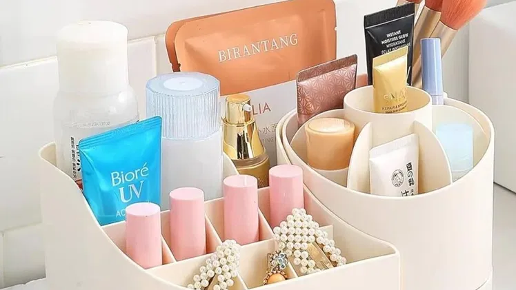 Organizador de cosméticos y accesorios