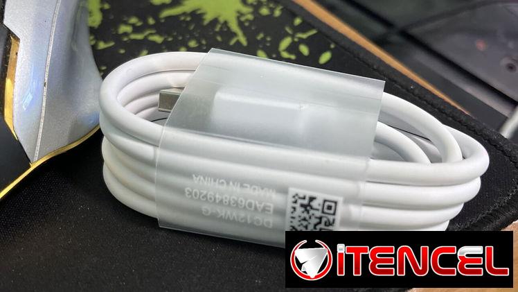 Tengo cables de carga para todos los modelos de móviles