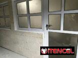 Todo en carpinteria de aluminio y cristaleria marketeria de closes estantes ventanas puertas bajos de meseta ec 50148057