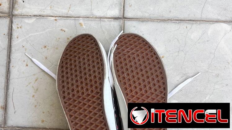Tennis vans