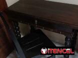 Vendemos muebles de madera buena bien terminados y listos para su uso GAVETEROS, VITRINA, BURO, JUEGO DE COMEDOR, ECT…
