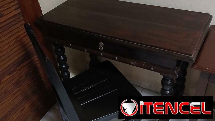 Vendemos muebles de madera buena bien terminados y listos para su uso GAVETEROS, VITRINA, BURO, JUEGO DE COMEDOR, ECT…