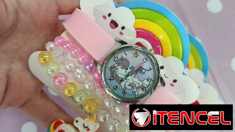 Reloj de Nina con 3 manillas