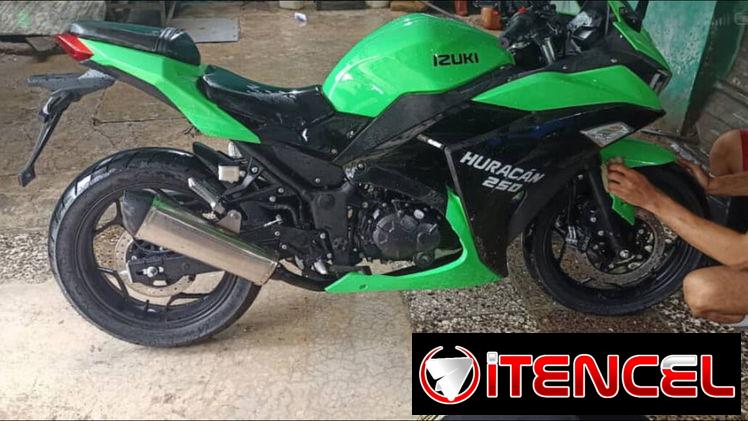 Moto Izuki huracan 250cc