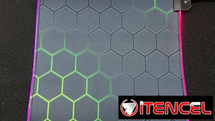 – Vendo mouse pad RGB